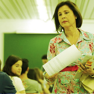 5 AUMENTARAM OS SALARIOS DOS PROFESSORES MAS...2