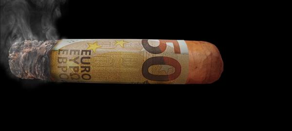 5 MAIS DE 10 MILHOES DE EUROS LANCADOS PELA JANELA1